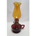 Very attractive Vintage medium sized parrafin lamp