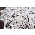 Exquisite vintage crocheted doily  - 30cms across