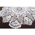 How pretty! Beautiful vintage crocheted doily - 21cms across