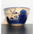 Antique hand painted (believed to be Delft) bowl