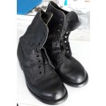 Auction  Pair of SA Navy Combat high boots