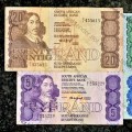 REPLACEMENT NOTE SET TW DE JONGH R20 -Z1, R10 -Y1 IS UNC,R5 -X1 & R2 -W1 --4TH ISSUE 1978 ALL ONES