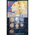 S A MINT UNCIRCULATED SET 2005 -- R5 TO 1 CENT - SEALED FROM SA MINT IN ORIGANAL ENVELOPE