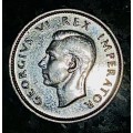 S A UNION SILVER 6D SIXPENCE --1947 -- GOOD CONDITION