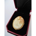 Large Antique 14K Gold Cameo with Carved Classical Scene