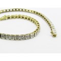 Stunning! 9CT White- & Yellow Gold Diamond Tennis Bracelet