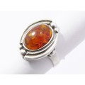 A Gorgeous Amber Ring in Sterling Silver.