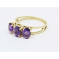 A Beautiful Vintage Design Amethyst Ring in 18ct Gold