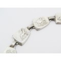 Lovely Vintage `Simba` Textured Animal Bracelet