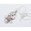 A Beautiful Vintage Design Art Glass Pendant On Chain in Sterling Silver.