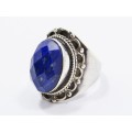 A Gorgeous Lapis Lazuli Boho Design Ring in Sterling Silver.