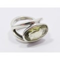A Gorgeous Chunky Criss Cross Design Band  Citrine Stone Ring in Sterling Silver