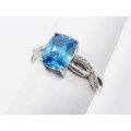A Stunning Vivid Blue Zirconia Ring in Sterling Silver