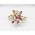 A Beautiful Vintage Design Ruby Ring in 14ct Gold