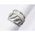 A Lovely Broad Leaf Design Ring in Sterling Silver.