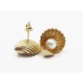 Pair of Lovely Vintage 9CT Gold Shell Design Earrings