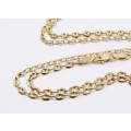 A Stunning Solid Link Gucci Design Necklace in 9ct Gold