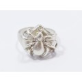 A Lovely Detailed Spider Ring in Sterling Silver.