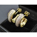 Exquisite! 18CT Gold & 0.62ctw Diamond Earrings