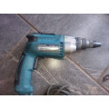 Makita screwdriver for roofs and drywalling