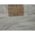 MEN'S BEIGE JEANS-STYLE SHORTS - AS NEW