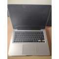 MacBook Pro 13-Inch `Core i5` 2.3 Early 2011 + MagSafe Charger