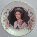 Plate made to commemorate the Silver Jubilee of the coronation of Queen Elizabeth II
