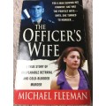 BOOK (SOFTCOVER) - MICHAEL FLEEMAN: THE OFFICER`S WIFE (VERY GOOD CONDITION)