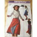 PATTERN SIMPLICITY 7699 (VERY VINTAGE, COMPLETE) - FRONTWRAP REVERSIBLE SKIRT (SIZE 12-14)