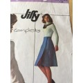PATTERN SIMPLICITY 7699 (VERY VINTAGE, COMPLETE) - FRONTWRAP REVERSIBLE SKIRT (SIZE 12-14)