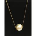 Pearl necklace female models clavicle chain