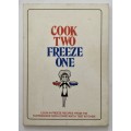 Cook Two Freeze One | Berei Twee Bevries Een - Tupperware. Softcover, date unknown.