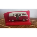 Kombi Fleetline  Die Cast Model   Scale  1/36 -  WELLY      New D/Play Box  Red/White Quant. Disc.