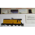 WALTHERS HO SCALE - UP H10-44 DIESEL LOCO #1303 - BOXED