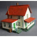 HO SCALE - DOUBLE STOREY HOUSE, FOOTPRINT - 105 X 128 mm