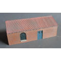 BACHMANN HO SCALE - STORAGE UNIT WITH TRUCK ENTRANCE