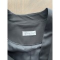 Black crop dinner jacket - size  L