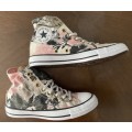 Ladies Converse Hightop sneakers -floral print - Size 7