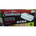 Sunbeam Electric Vacuum Bag Sealer (SBS540) Display As New - Package Mild Wear