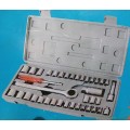 40 Piece 1/4 and 3/8 inch Socket Wrench Set