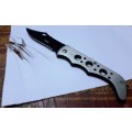W68 Hunting Knife with Folding Blade - Non-slip Design - For Outdoors / Camping