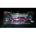 Dodge Challenger R-T 1970 panther-pink 1/24 Ertl NEW+boxed  #2069 instant wheels