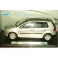Volkswagen Golf V 2007 silver 1/18 Welly NEW+boxed FREE delivery #8943 instant wheels