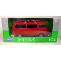 Volkswagen Bus T2 1972 red 1/24 Welly NEW+boxed  #2172 instant wheels
