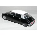 Citroen DS19 1964 black+white 1/43 IXO NEW+showcased  #5081 instant wheels