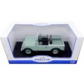 Land Rover Series 1 1957 lightgreen 1/18 MCG NEW+boxed  #8985 instant wheels