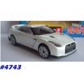 Nissan GT-R 2009 pearl white 1/43 Bburago NEW+boxed #4743 instant wheels