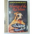 Hunters of the Red Moon - Marion Zimmer Bradley