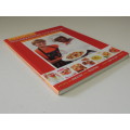 The Housekeeper`s Cookbook - The Easy to Understand Cookbook, English & Sesotho, Step by Step Format