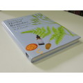 Traditional Herbal Remedies - An Illustrated A - Z Guide - Michael Howard